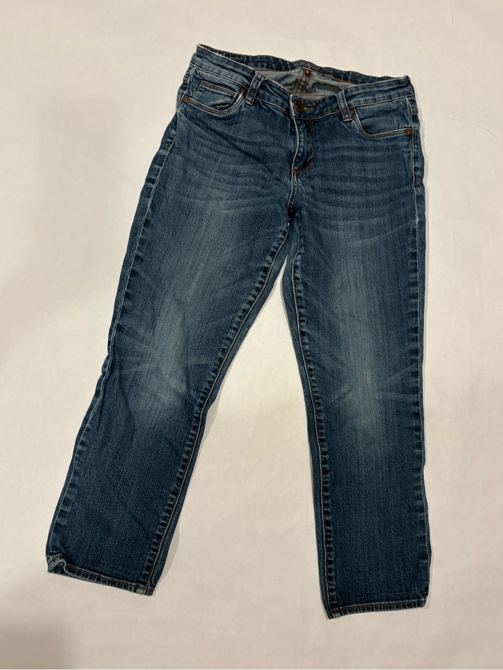Kut from the Kloth Women's Straight-Leg Jeans in Medium Blue Wash